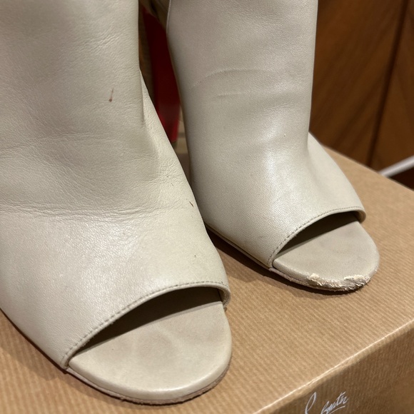 Louboutins Hippik 100 Heel - Picture 4 of 6